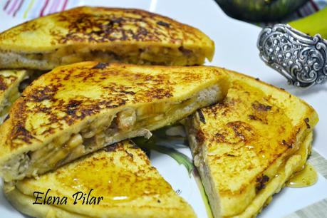 Torrijas rellenas de plátano y nueces