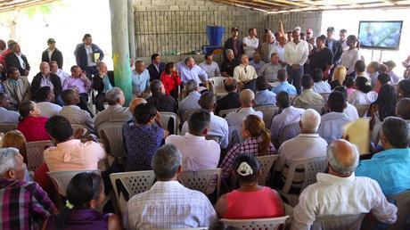 Danilo en Laguna Salada: Mientras menos intermediarios, mejor.