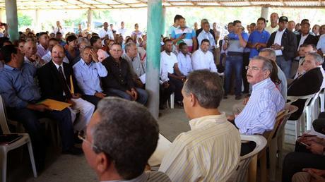 Danilo en Laguna Salada: Mientras menos intermediarios, mejor.