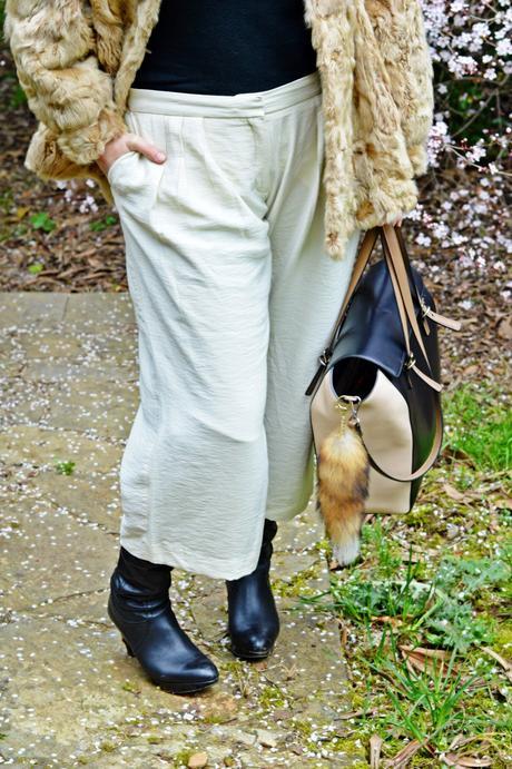 PANTALÓN CROPPED