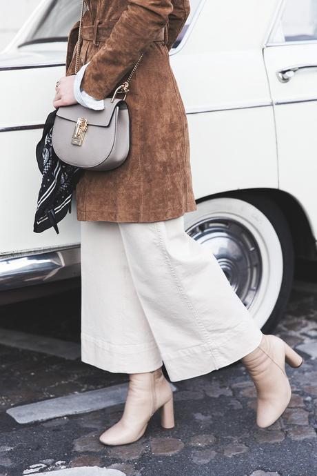 Garde Republicaine Mango_Suede_Coat-Culotte-Topshop_Boots-Drew_Bag_Chloe-Outfit-PFW-Paris_Fashion_Week-Street_Style-12