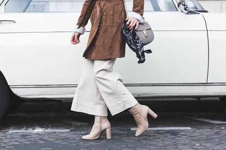 Garde Republicaine Mango_Suede_Coat-Culotte-Topshop_Boots-Drew_Bag_Chloe-Outfit-PFW-Paris_Fashion_Week-Street_Style-40