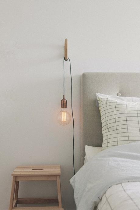 Decora con estilo LOW COST: taburete a modo de mesilla de noche