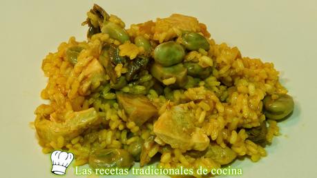 Arroz con pollo, alcachofas y habas