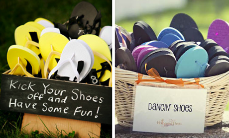 Detalles para invitados para una boda al aire libre Flip flops wedding