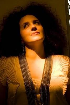 Música de timbal, bongó y Jazz... Celia Mur y Hugo Fernández