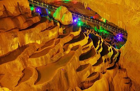 Jiu Xiang caverns