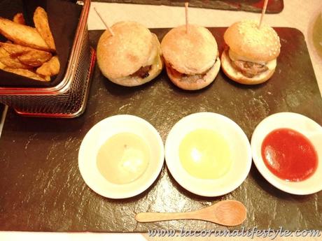 SINGULAR MEAT & JAPO EN EL HESPERIA FINISTERRE