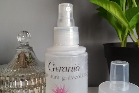 Agua Floral de Geranio de Naissance: un Tónico de 10 para Pieles Mixtas/Grasas