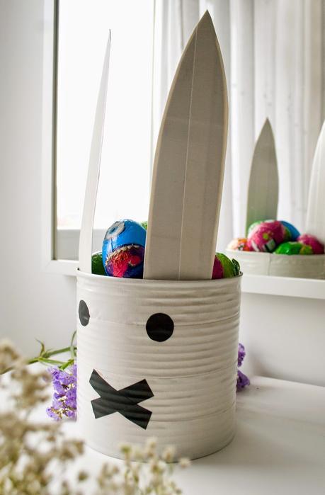 Taller de creactividad: Diy conejo para lo huevos de Pascua10 Taller de creactividad: Diy conejo para lo huevos de Pascua en una lata10