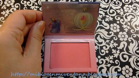 Cuéntame un cuento: Cinderella de Essence.