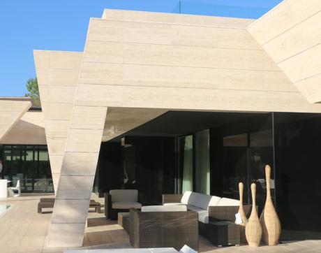 NUEVAS IMÁGENS DE LA VIVIENDA PROYECTADA POR A-CERO EN SEVILLA