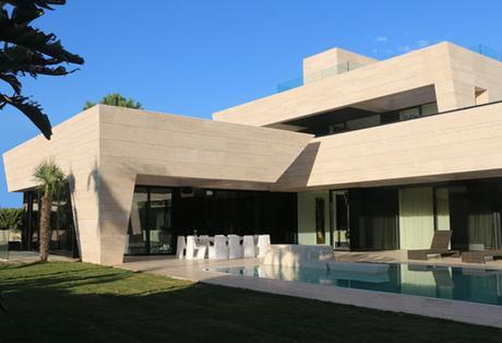 NUEVAS IMÁGENS DE LA VIVIENDA PROYECTADA POR A-CERO EN SEVILLA