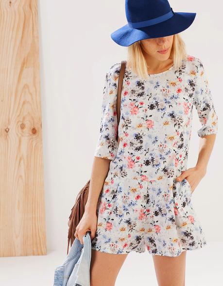 12 prendas floreadas de Stradivarius