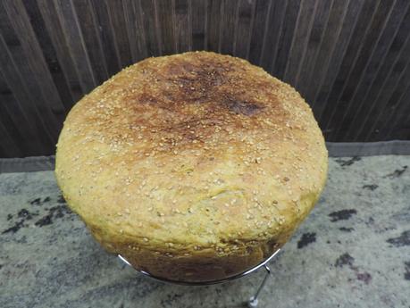 Pan integral de zanahoria con bebida de soja y semillas de sésamo, amapola y lino.