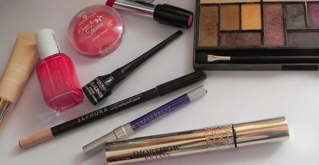 Rouges de primavera: Russian Roulette