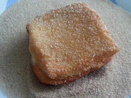 TORRIJAS RELLENAS DE CREMA
