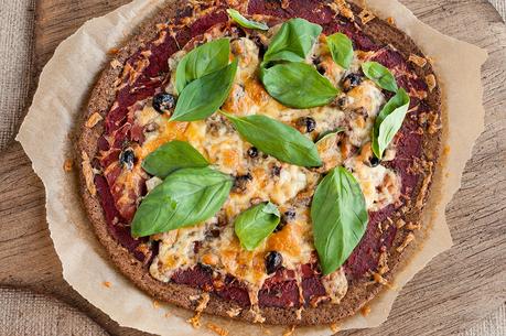 Pizza paleo con masa a base de coliflor