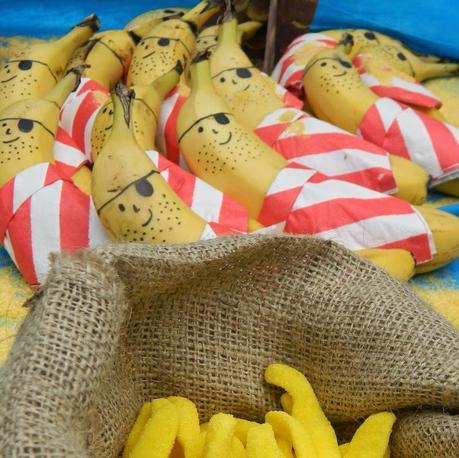 Ideas fáciles y divertidas para cumpleaños piratas. Ideas fáciles y divertidas para cumpleaños piratas.