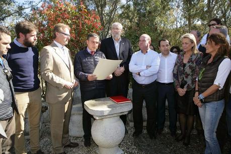 Ya podremos disfrutar pura naturaleza y un entorno único en Andalucia  El Caminito del Rey ya abierto hoy al público tras un año de obras.