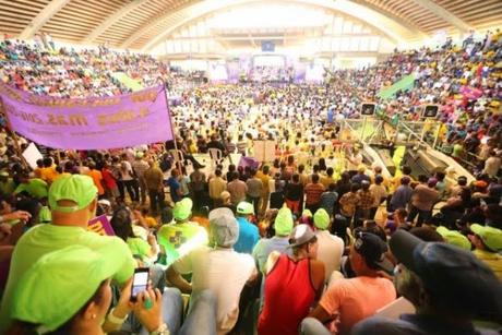 Miles en SPM proclaman a Danilo su candidato presidencial.