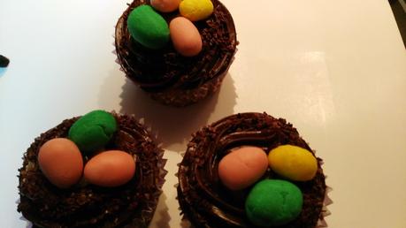 Decoracion cupcake de Pascua 1: Nido