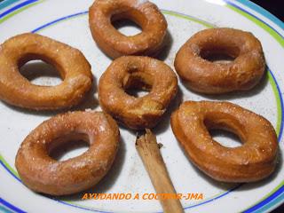 Roscos Fritos de Vainilla y Canela.