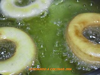 Roscos Fritos de Vainilla y Canela.