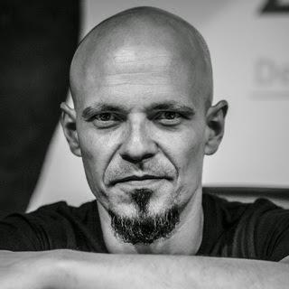 Khimera - César Pérez Gellida