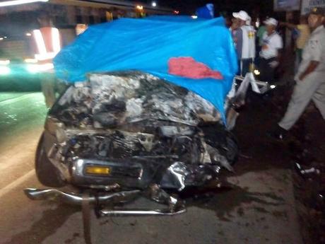 En Navarrete 5 muertos en choque Jeepeta y autobús.