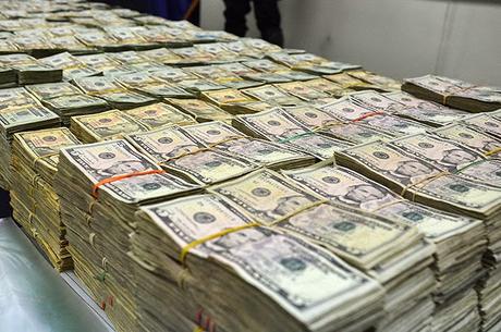 Félix depositó RD$466 millones y US$3.1 millones.