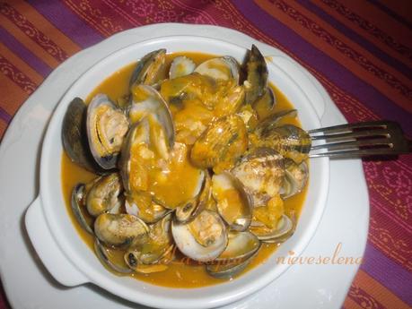 Almejas a la marinera