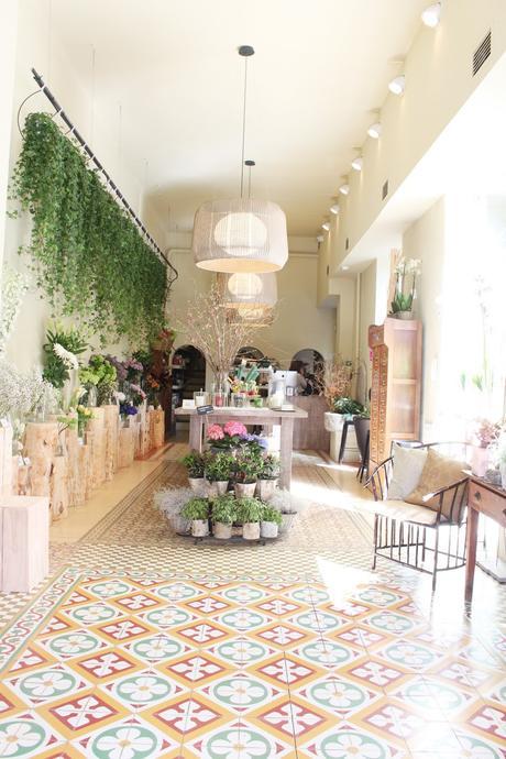 QUEDAMOS EN UNA FLORISTERÍA!!