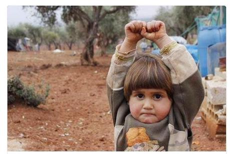 Una niña siria de cuatro años