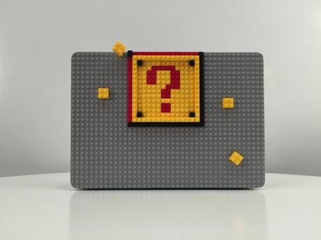 Una funda para el portátil hecha de Lego