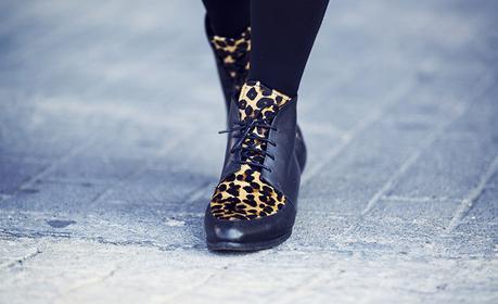 street style barbara crespo black and brown coat leopard booties fashion blogger outfit blog de moda