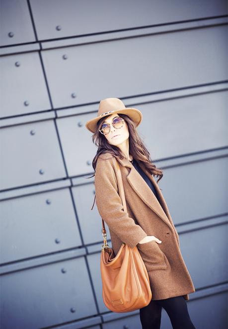 street style barbara crespo black and brown coat leopard booties fashion blogger outfit blog de moda