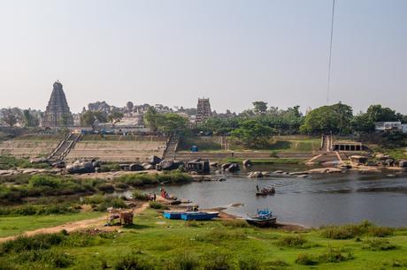 Los ghats y las ruinas del antiguo Hampi