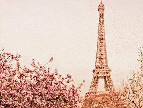¡La Torre Eiffel cumple 126 años!