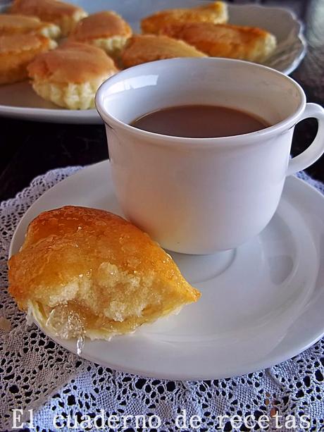 Barquillos Rellenos de Cabello de Ángel