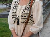 Aires setenteros chaleco étnico pantalón campana