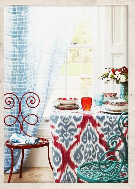 Manteles de colores que alegran las comidas.