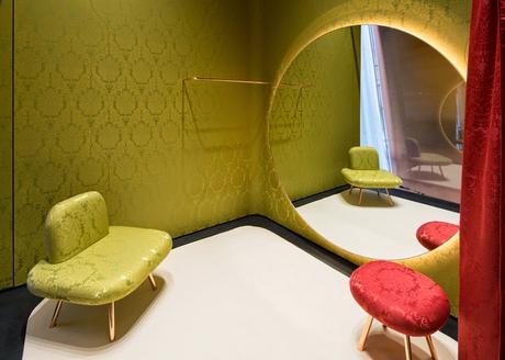 Herzog & de Meuron crea un espacio pequeño e íntimo para la nueva tienda de Miu Miu en Tokio