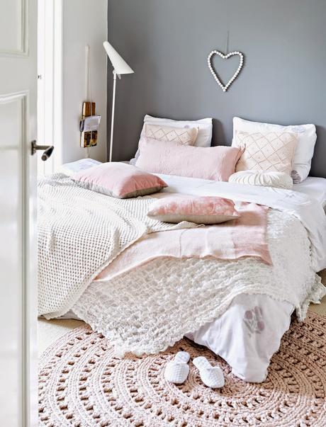 Una decoración en rosa y gris, tonalidades pastel una tendencia deco 