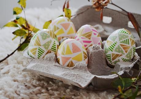 Decorar huevos con washi tape {Mini DIY de Pascua}