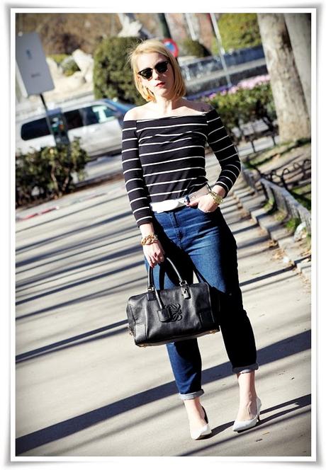 Nuestra bloguera de moda @Loqllevelarubia nos trae hoy… A hombros