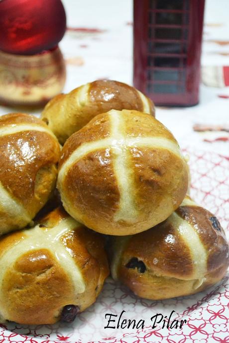 Hot cross buns