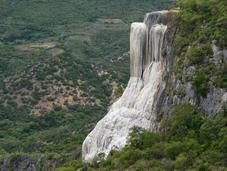 cascada congelada tiempo