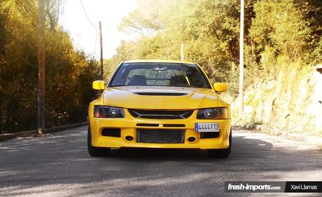 Mitsubishi Lancer Evolution front Yellow