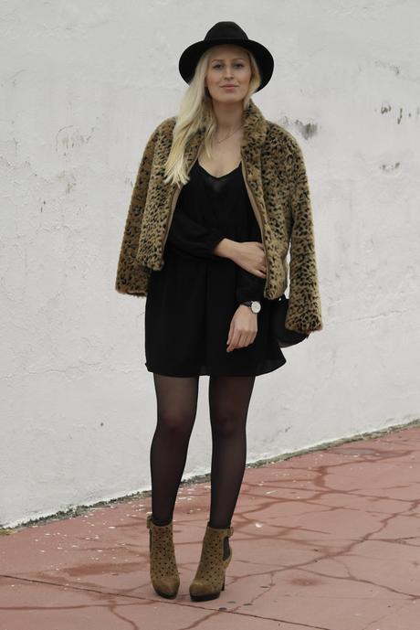 MARCH LOOKBOOK MARCH LOOKBOOK